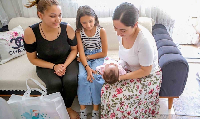 Yeni doğan bebekleri olan ihtiyaç sahibi ailelere destek paketi