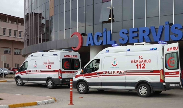 Yolcu otobüsüyle motosiklet çarpıştı: 2 yaralı