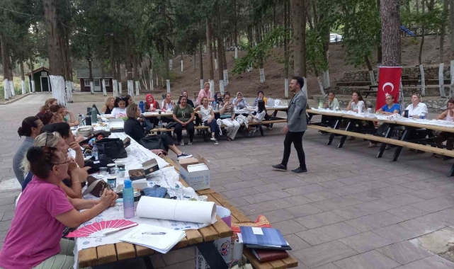 Yunusemre Kadın Meclisi Süreyya'da toplandı
