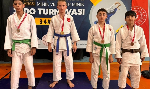 Zafer Bayramı Judo Turnuvası'nda şampiyon Ümraniye