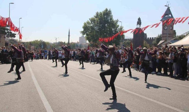 Zafer Bayramı, Kayseri'de coşkuyla kutlandı