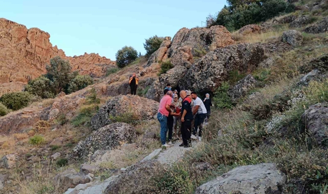 Ziyaretgahta düşerek yaralanan kadın hastaneye kaldırıldı