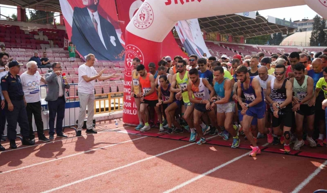 16. İsmail Akçay Yol Koşusu renkli görüntülere sahne oldu