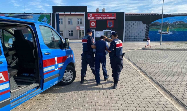 2 yıl 3 ay hapis cezasıyla aranan şahsı jandarma yakaladı