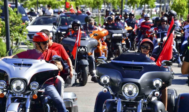 350 motosiklet tutkunu gaziler için turladı
