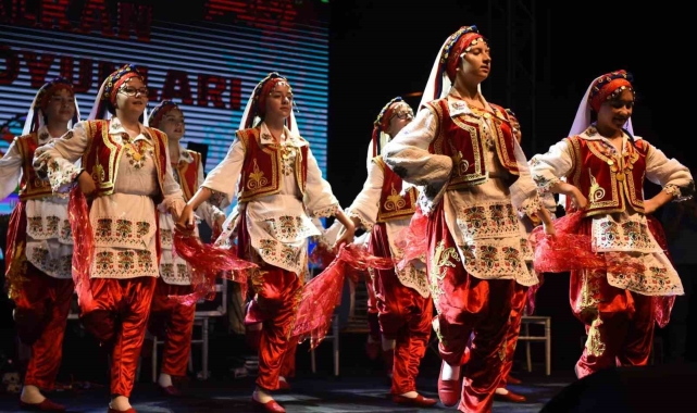 9. Uluslararası altın biber festivaline yoğun ilgi
