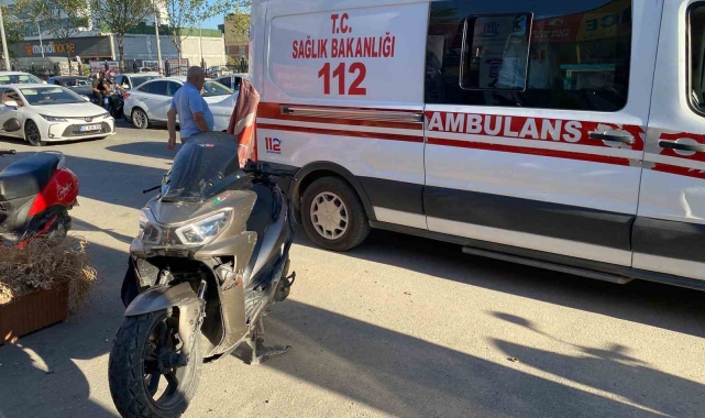 Açılan otomobil kapısı kazaya neden oldu: 1 yaralı