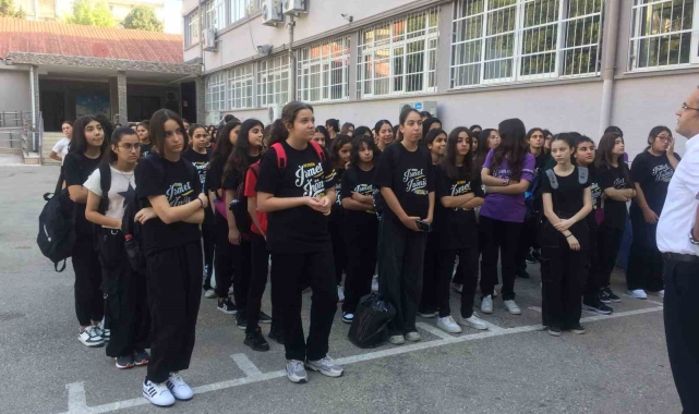 Adana'da 492 bin 857 öğrenci ders başı yaptı