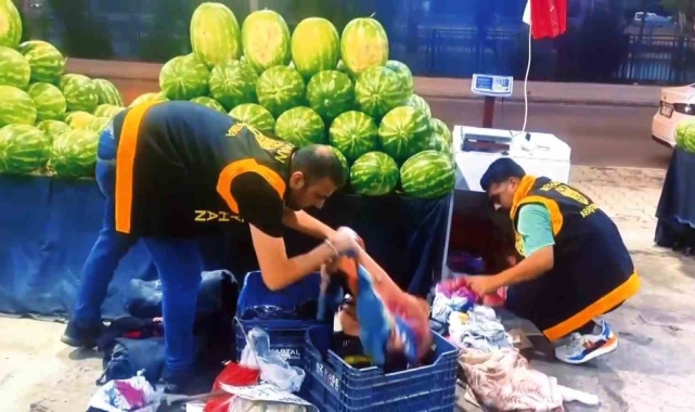Adana'da karpuz tezgahına ruhsatsız tabanca gizleyen 2 sanığa dava