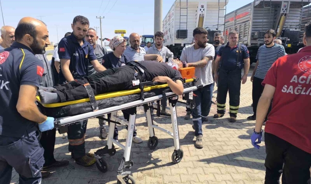 Adıyaman'da elektrik direğine çarpan sürücü hayatını kaybetti