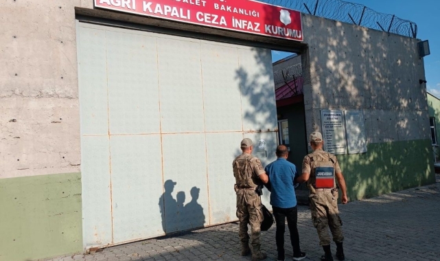 Ağrı'da 12 yıl hapis cezası bulunan firari yakalandı