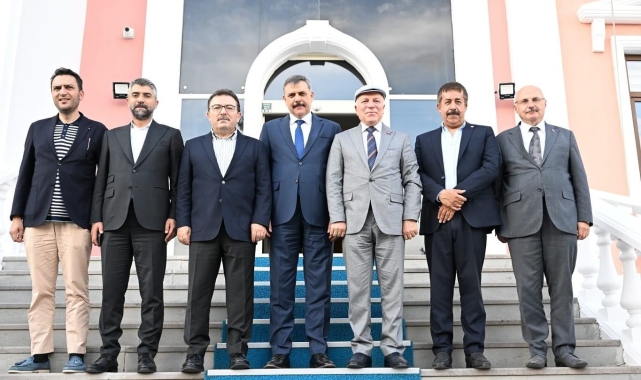 AK Parti heyetinden Vali Çiftçi'ye ziyaret