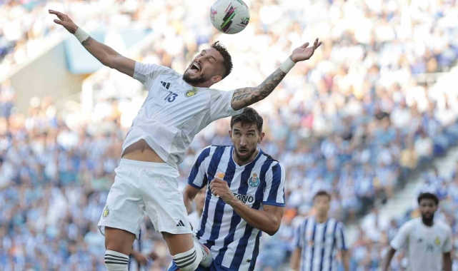 Al Nassr, Alex Telles ile yolların ayrıldığını duyurdu