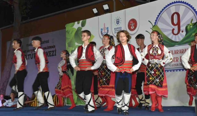 Altın Biber Festivali'nde folklör şöleni