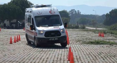 Ambulans şoförlerinin zorlu eğitimi