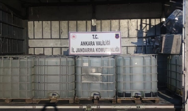Ankara'da KOM ekipleri 10 bin litre etil alkol ele geçirdi