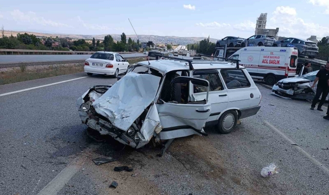 Ankara'da yarım saat arayla peş peşe 2 kaza: 7 yaralı