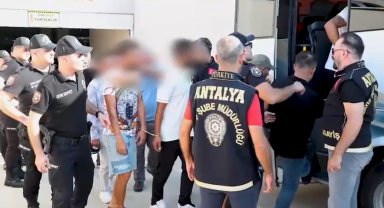 Antalya'da aranan şahıslara yönelik eş zamanlı operasyon: 140 kişi yakalandı