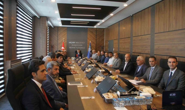 Aras EDAŞ ev sahipliğinde alt yapı koordinasyon toplantısı yapıldı