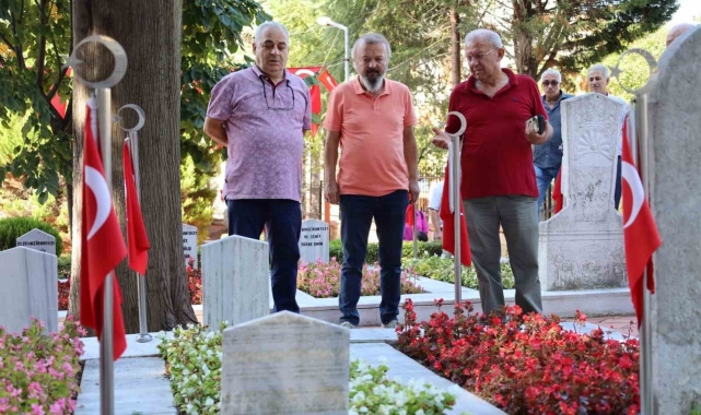 Asker arkadaşları Kocaeli'de özlem giderdi