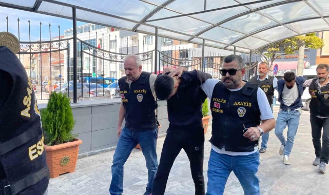 Asker eğlencesinde polise mukavemet gösteren 4 şüpheli adliyeye sevk edildi