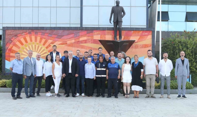 Atakum'da zabıta ekiplerine özel kutlama