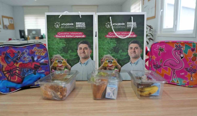 Ataşehir'de öğrencilere kırtasiye ve beslenme yardımı başlatıldı
