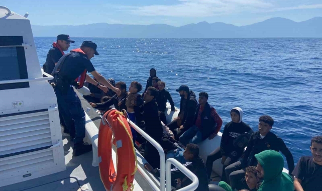 Aydın'da 21 düzensiz göçmen kurtarıldı