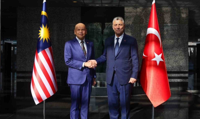 Bakan Bolat, Malezyalı mevkidaşını kabul etti