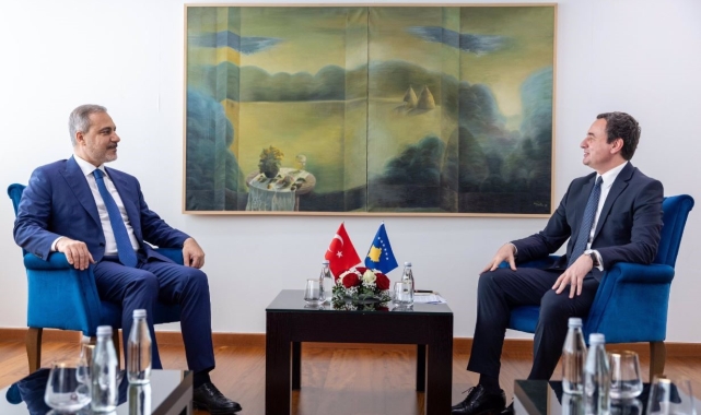 Bakan Fidan, Kosova Başbakanı Kurti ile görüştü