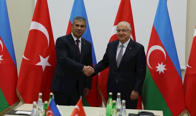 Bakan Güler, Azerbaycanlı mevkidaşı Hasanov ile bir araya geldi