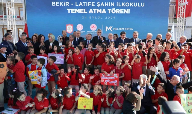 Bakan Memişoğlu: "Ülke olarak daha çok çalışıp daha çok üreteceğiz"