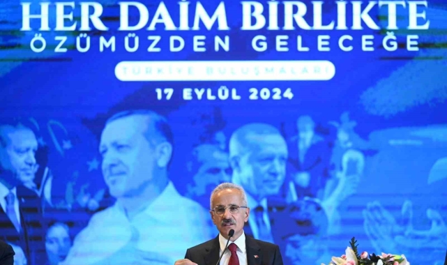 Bakan Uraloğlu: "Samsun-Sarp arasında yapılacak 510 kilometrelik hattın 300 kilometresi tünel olacak"