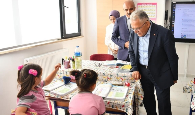 Başkan Büyükkılıç; Büyükşehir'in İncesu Saraycık'a kazandırdığı yeni okulu ziyaret etti