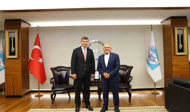 Başkan Büyükkılıç; SOCAR yetkililerini ağırladı