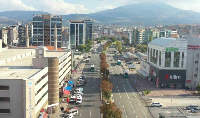 Başkan Büyükkılıç, Tacettin Veli Bulvarı'ndaki çalışmaları inceledi