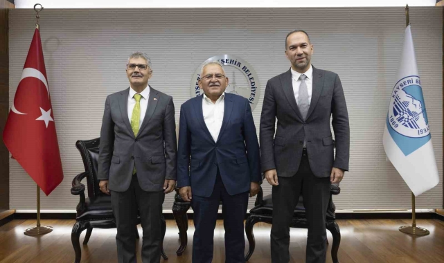 Başkan Büyükkılıç'a Niğde Valisi ve Belediye Başkanı ile Mehmetçik Vakfı müdüründen ziyaret