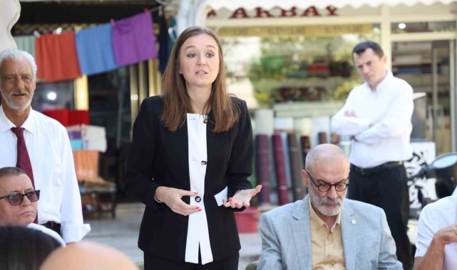 Başkan Durbay, Havuzlu Çarşı esnafının sorunlarını dinledi