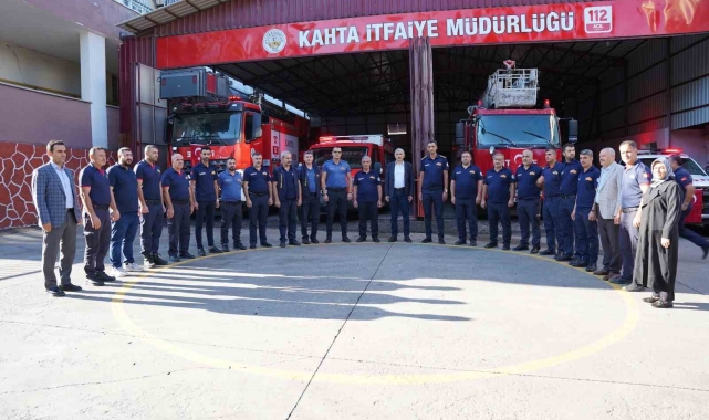 Başkan Hallaç itfaiyecilerle bir araya geldi