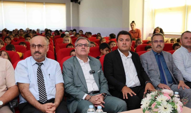 Başkan Özdoğan, "Peygamberimizin öğrettiği insanî ve ahlâkî erdemleri hayatımızın merkezine almamız gerekiyor"