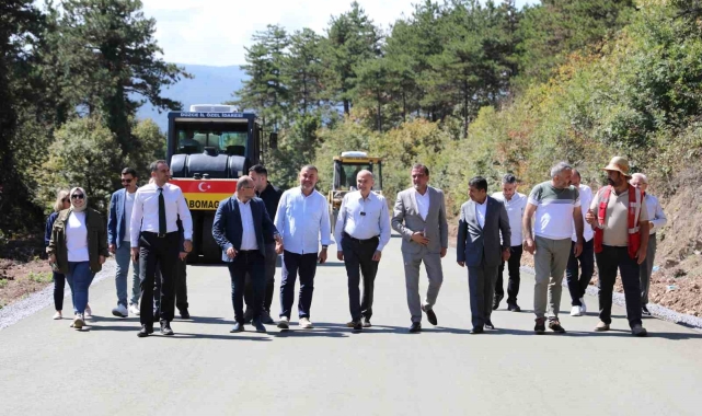 Başkan Özlü Korugöl yolu yapım çalışmalarını inceledi