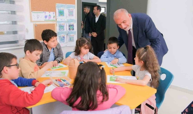 Başkan Sandıkçı: "Öğrencilerimiz için özel ders çalışma alanları oluşturduk"