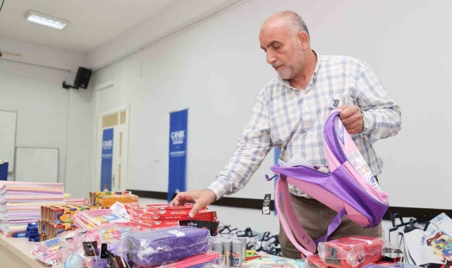 Başkan Sandıkçı: "Tüm öğrencilerimize çanta ve kırtasiye seti hediye edeceğiz"