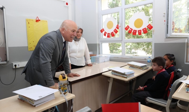Başkan Sekmen: "Onlara rehberlik etmek hepimizin görevi"