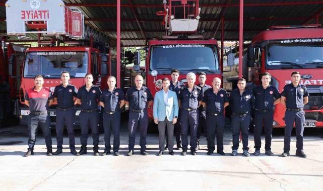 Başkan Ünlü'den itfaiyecilere ziyaret