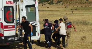 Batman'da hafif ticari araç takla attı: 3 yaralı