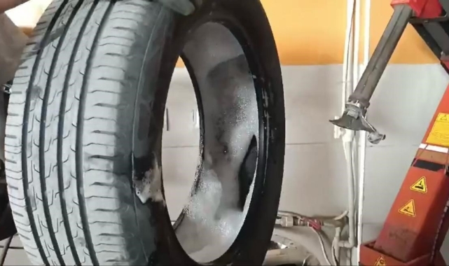 Batman'da mahalle lastikçisi kadın sürücüye 20 bin lira fiyat çıkardı, gerçek ise bayide ortaya çıktı