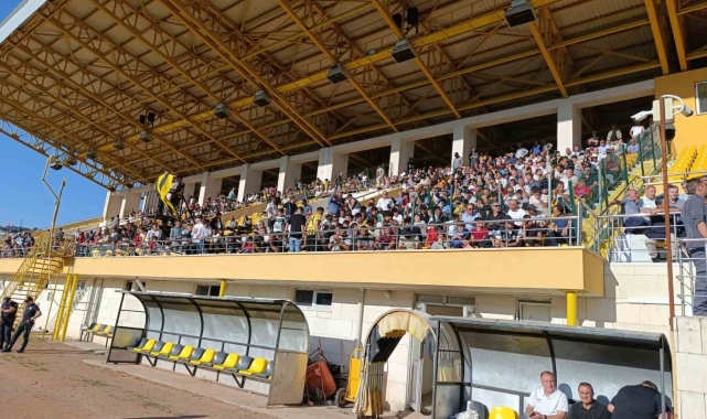 Bayburtspor iç saha maçlarını yeni tribünde oynayacak
