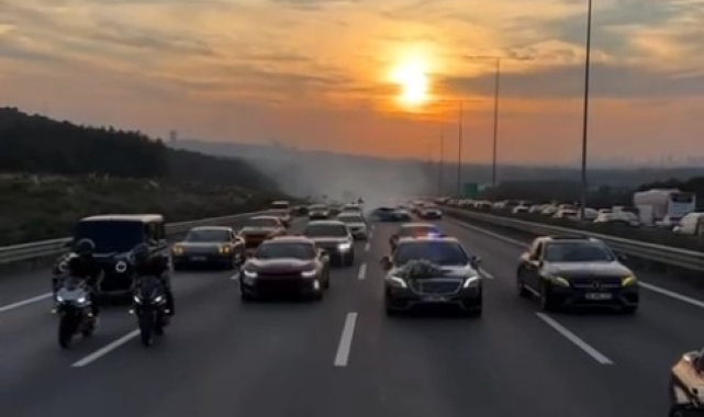 Beykoz'da çakarlı driftli düğün konvoyu kamerada