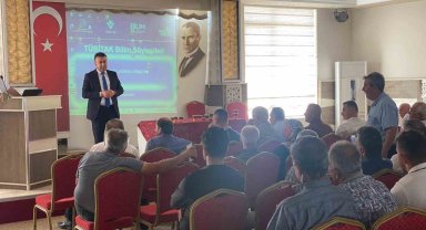 Beyşehir'de üreticiler bitkisel üretimde yeni destekleme modeli hakkında bilgilendirildi